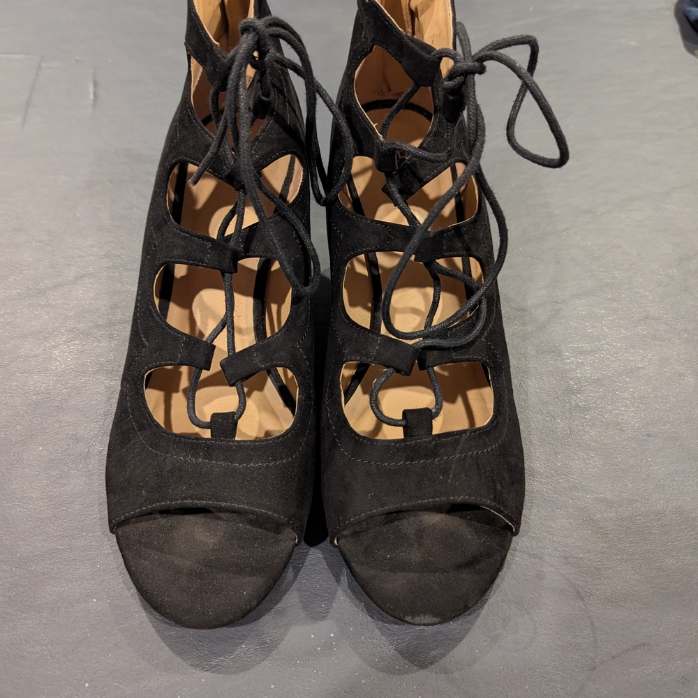 Elegant Black Women's Lace-Up Shoes